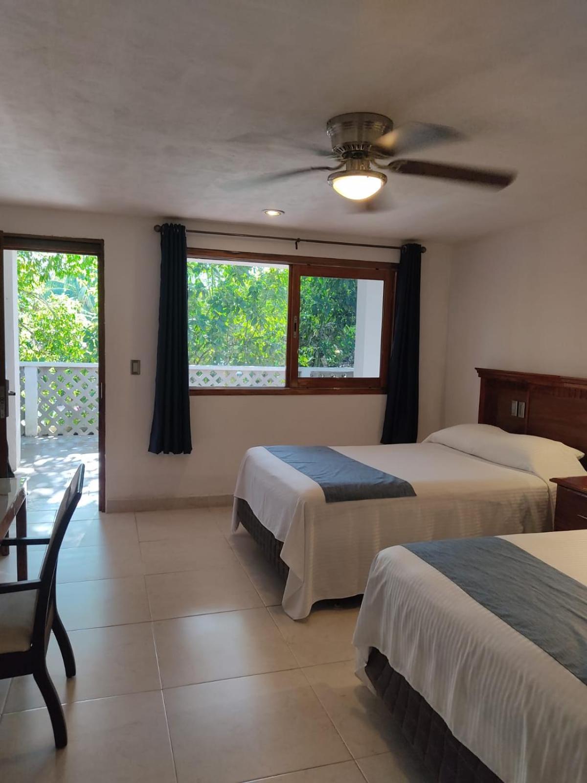 Hotel Puerta Chichen エクステリア 写真